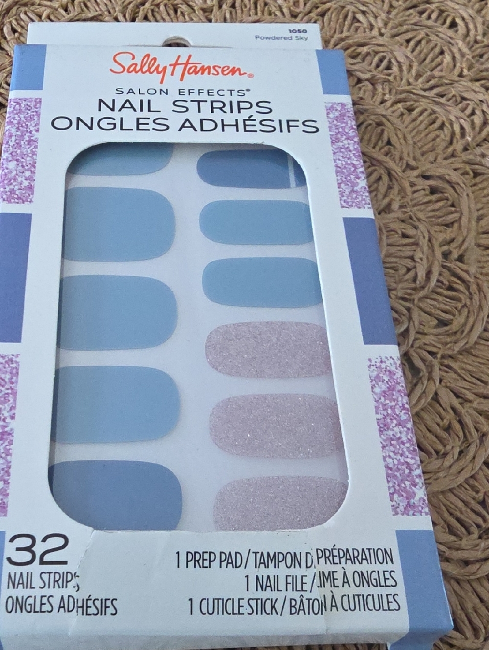 Sally Hansen Salon Effects Nail Strips  Powered Sky 1050
